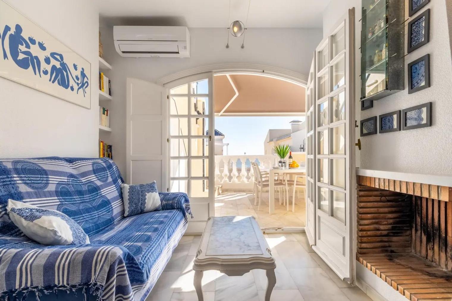 Amazing Penthouse On The Beach, Sea Views, Wifi, Airconditioning And Parking Torrevieja Exterior photo